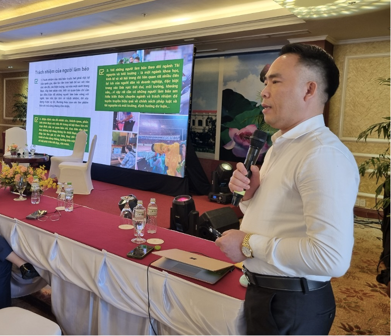 Văn hoá và đạo đức người làm báo