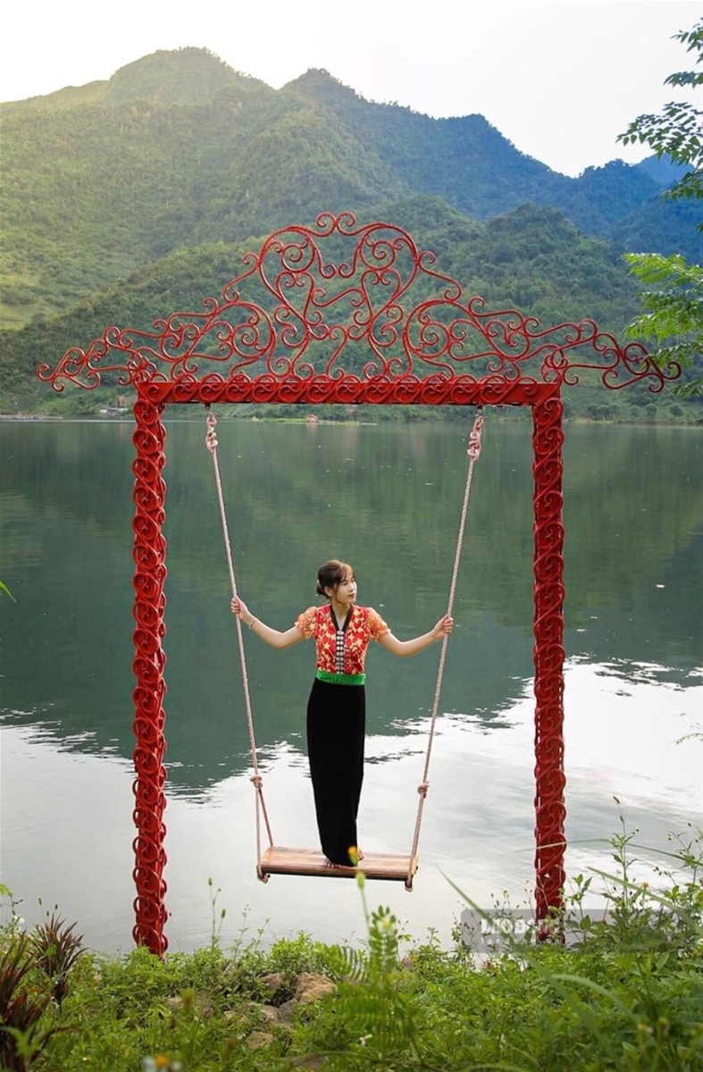 Hấp dẫn nét đẹp hồ thuỷ lợi trên huyện vùng cao Sơn La