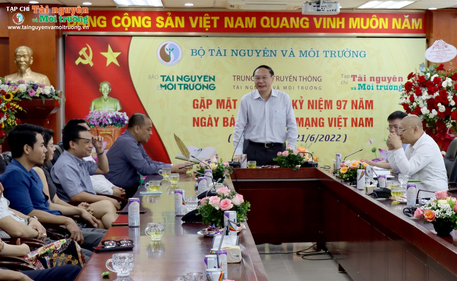 Thứ trưởng Bộ TN&MT Lê Công Thành gặp mặt các cơ quan báo chí Bộ TN&MT nhân Kỷ niệm 97 năm ngày Báo chí Cách mạng Việt Nam