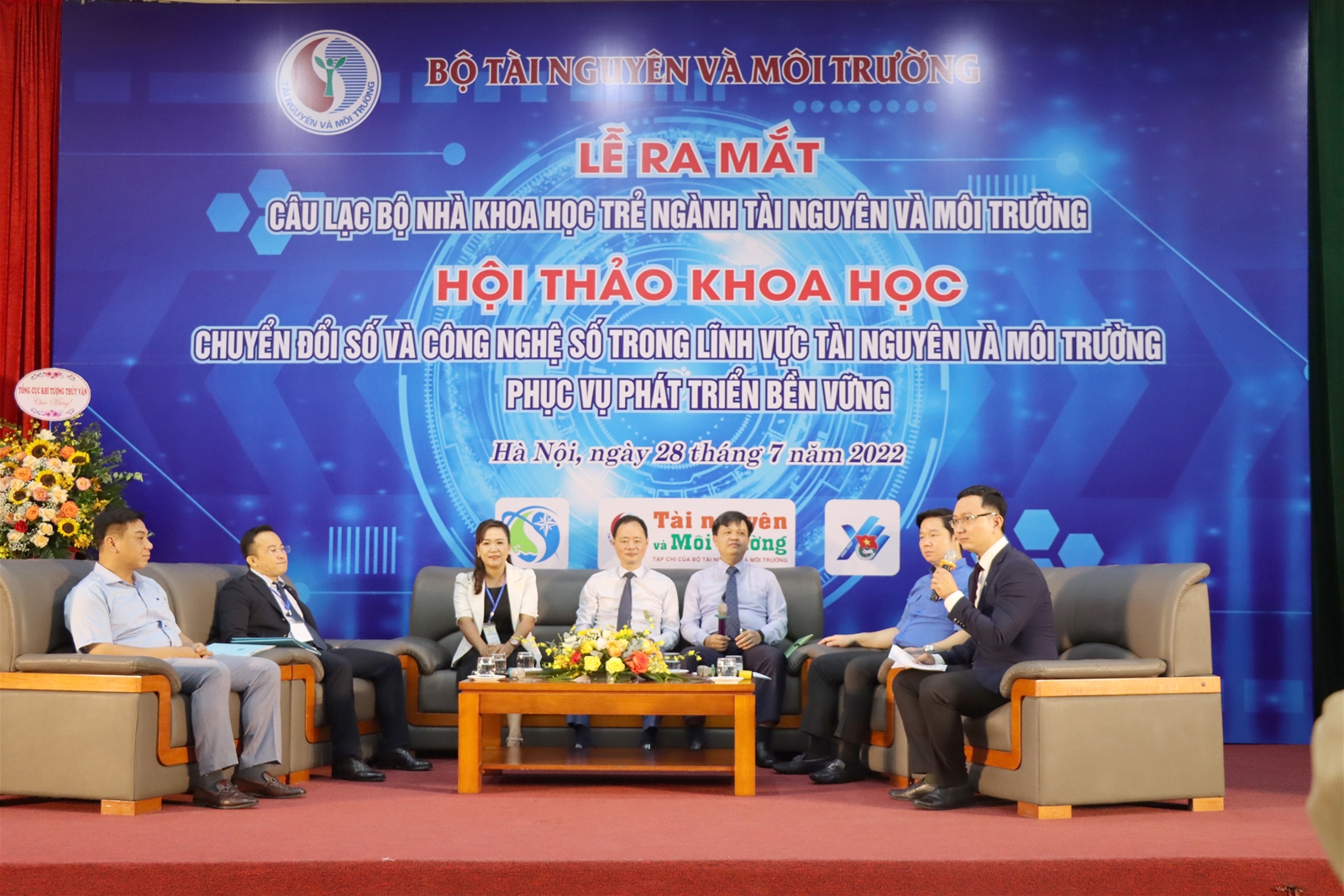 Hội nghị các nhà khoa học trẻ ngành Tài nguyên và Môi trường