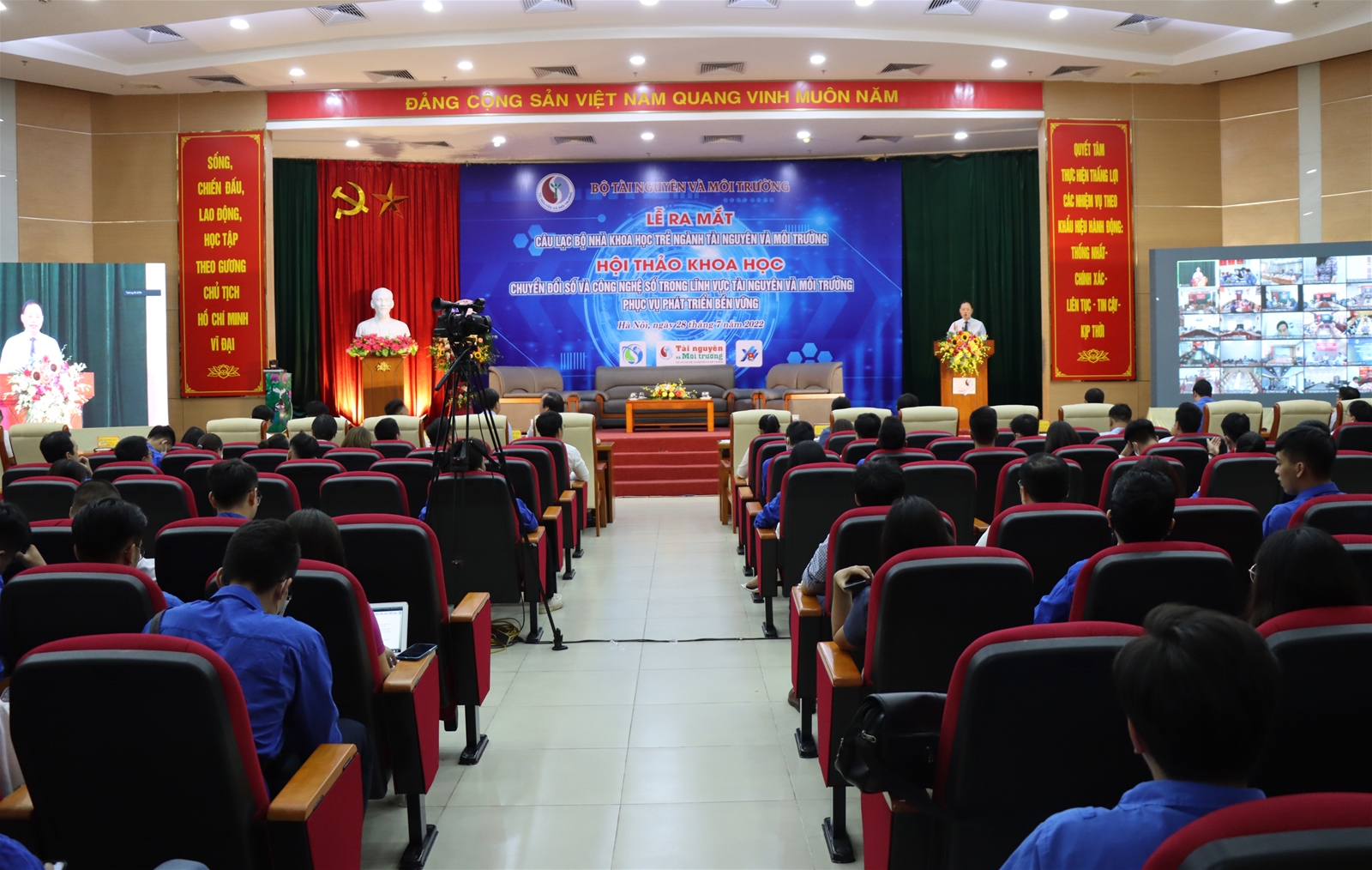 Hội nghị các nhà khoa học trẻ ngành Tài nguyên và Môi trường