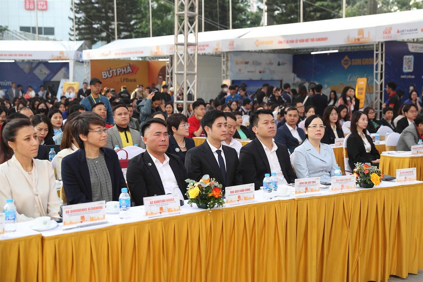 Đại học Quốc gia Hà Nội tổ chức Ngày hội “Hành trình nghề nghiệp và Kết nối việc làm” năm 2024