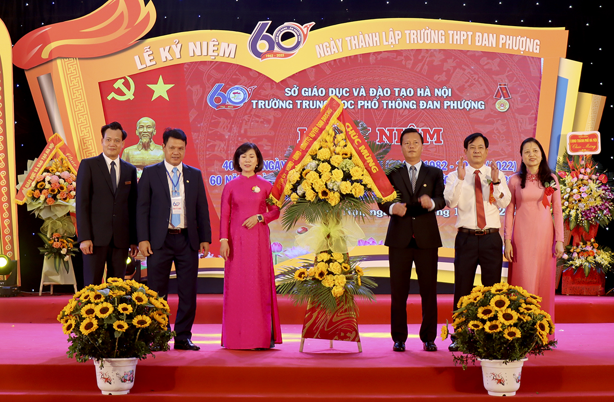 Trường THPT Đan Phượng: 60 năm xây dựng và phát triển