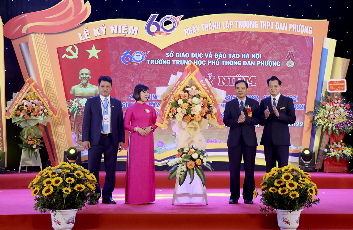 Trường THPT Đan Phượng: 60 năm xây dựng và phát triển