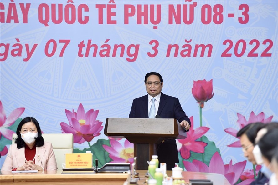 Khẩn trương xây dựng Đề án đào tạo, bồi dưỡng cán bộ trẻ, cán bộ nữ