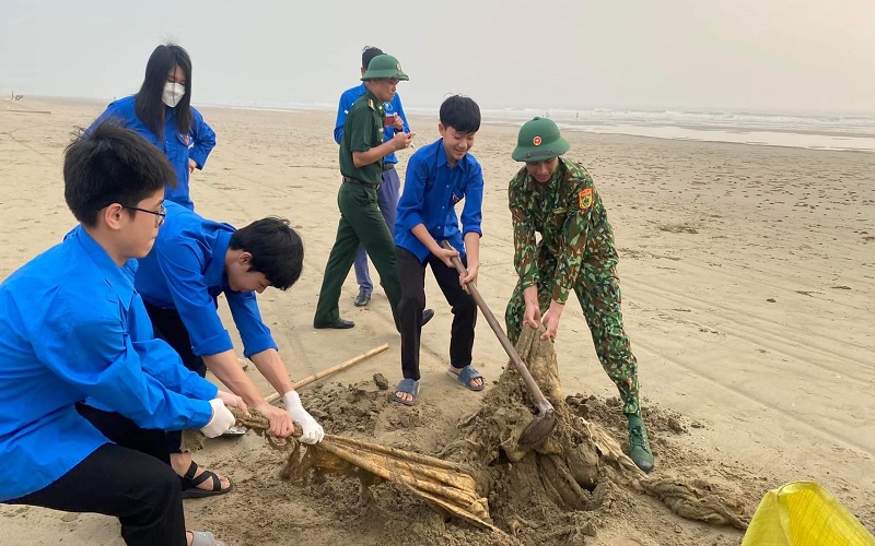 Nghi Sơn (Thanh Hóa): Tổ chức ra quân làm sạch biển năm 2023