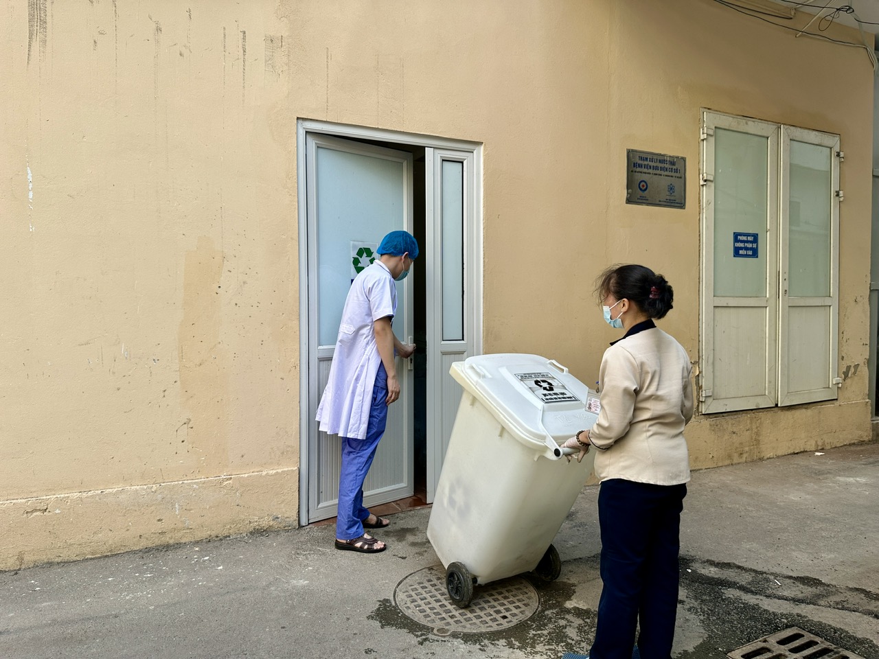 Quản lý, xử lý chất thải y tế: Một trong những vấn đề được quan tâm hàng đầu tại Bệnh viện Bưu điện