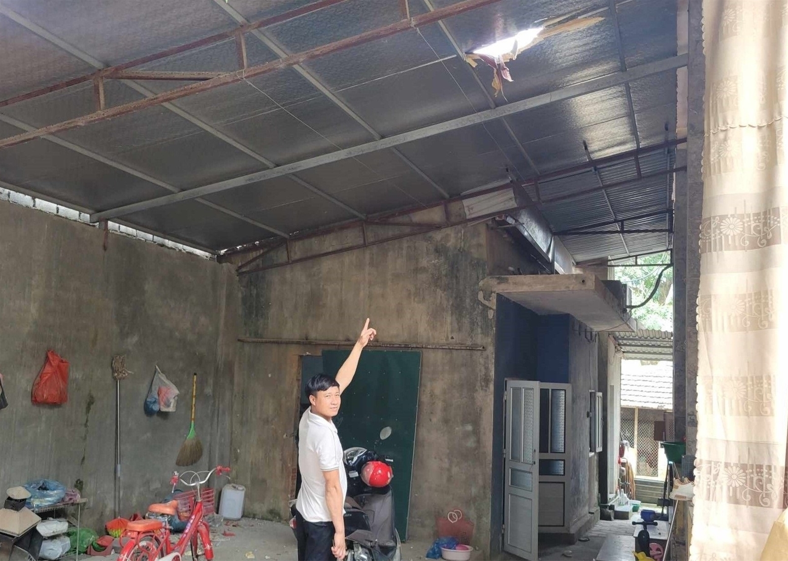 Thanh Hóa: Hàng chục hộ dân bị hư hại tài sản do doanh nghiệp nổ mìn khai thác đá