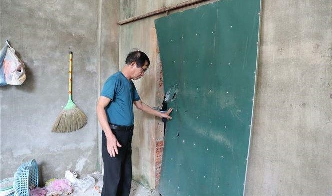 Thanh Hóa: Hàng chục hộ dân bị hư hại tài sản do doanh nghiệp nổ mìn khai thác đá