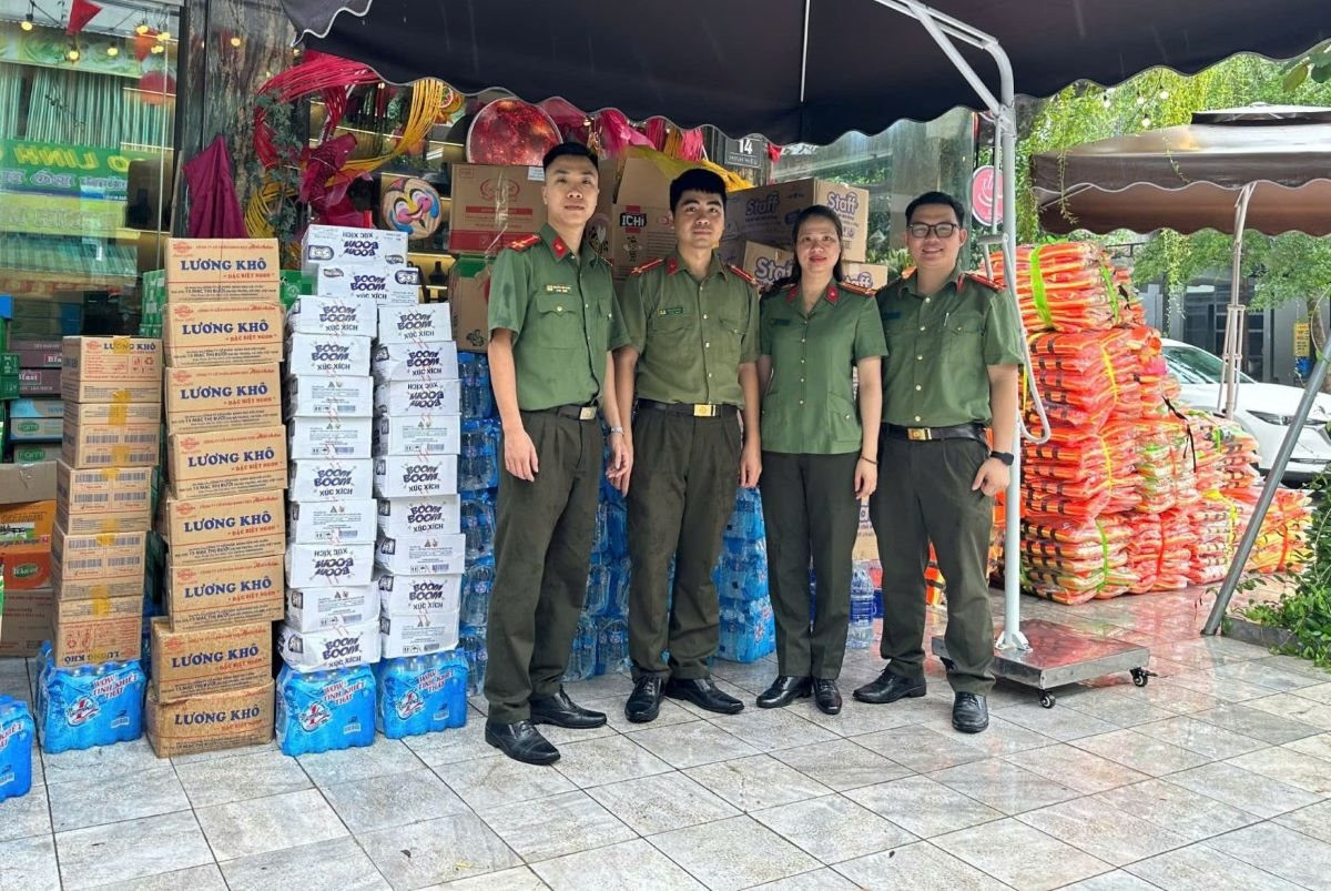 Những chia sẻ nghĩa tình của đồng bào miền Trung với đồng bào các tỉnh miền Bắc bị ảnh hưởng thiên tai