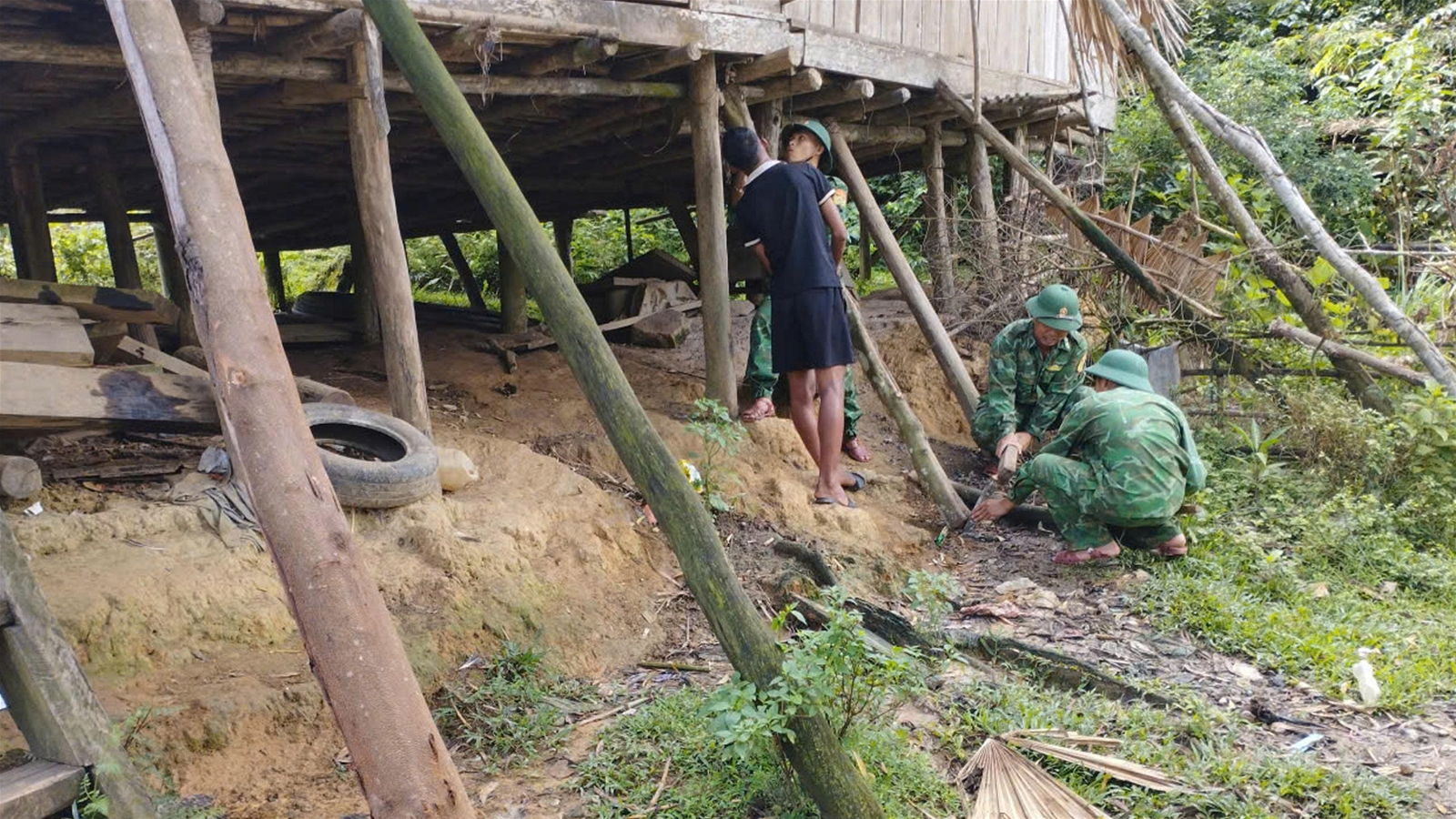 Quảng Trị: Cấm biển, huy động hơn 1.000 cán bộ chiến sĩ ứng phó bão số 5