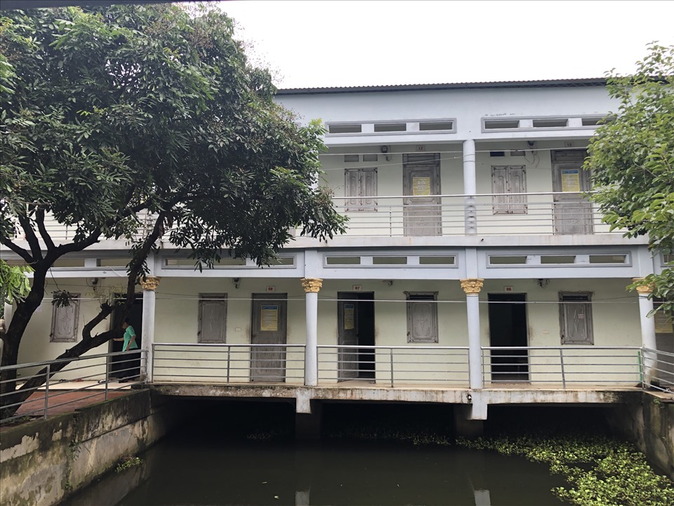 Thủ tướng căn dặn công nhân chăm chỉ làm việc, hỗ trợ gia đình