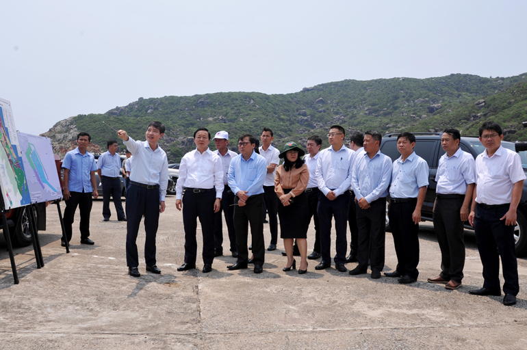 Cần quy hoạch, đầu tư đồng bộ Khu công nghiệp Hòa Tâm và cảng Bãi Gốc