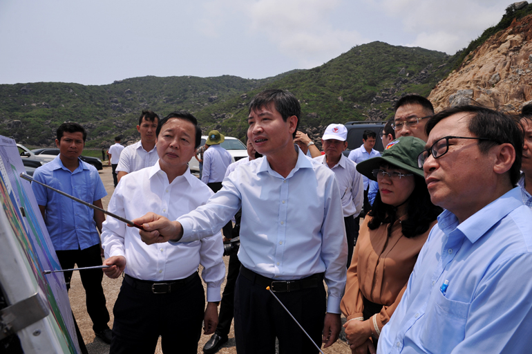 Cần quy hoạch, đầu tư đồng bộ Khu công nghiệp Hòa Tâm và cảng Bãi Gốc