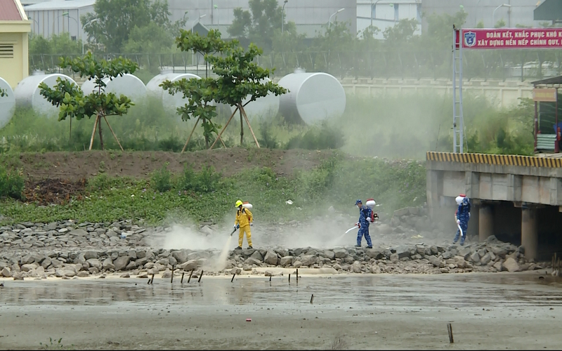 Diễn tập thực binh ứng cứu sự cố tràn dầu và tìm kiếm cứu nạn tại Hải Phòng