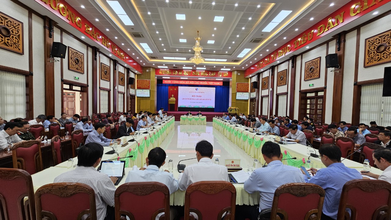 Hội thảo lấy ý kiến dự thảo Luật Đất đai (sửa đổi)