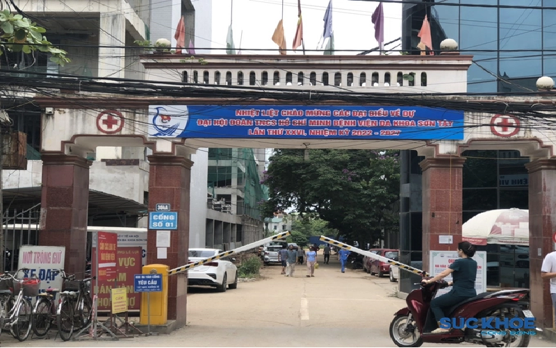 Kì lạ, quy trình thăm khám cấp giấy khám sức khỏe thi giấy phép lái xe tại Bênh viện Đa khoa thị xã Sơn Tây