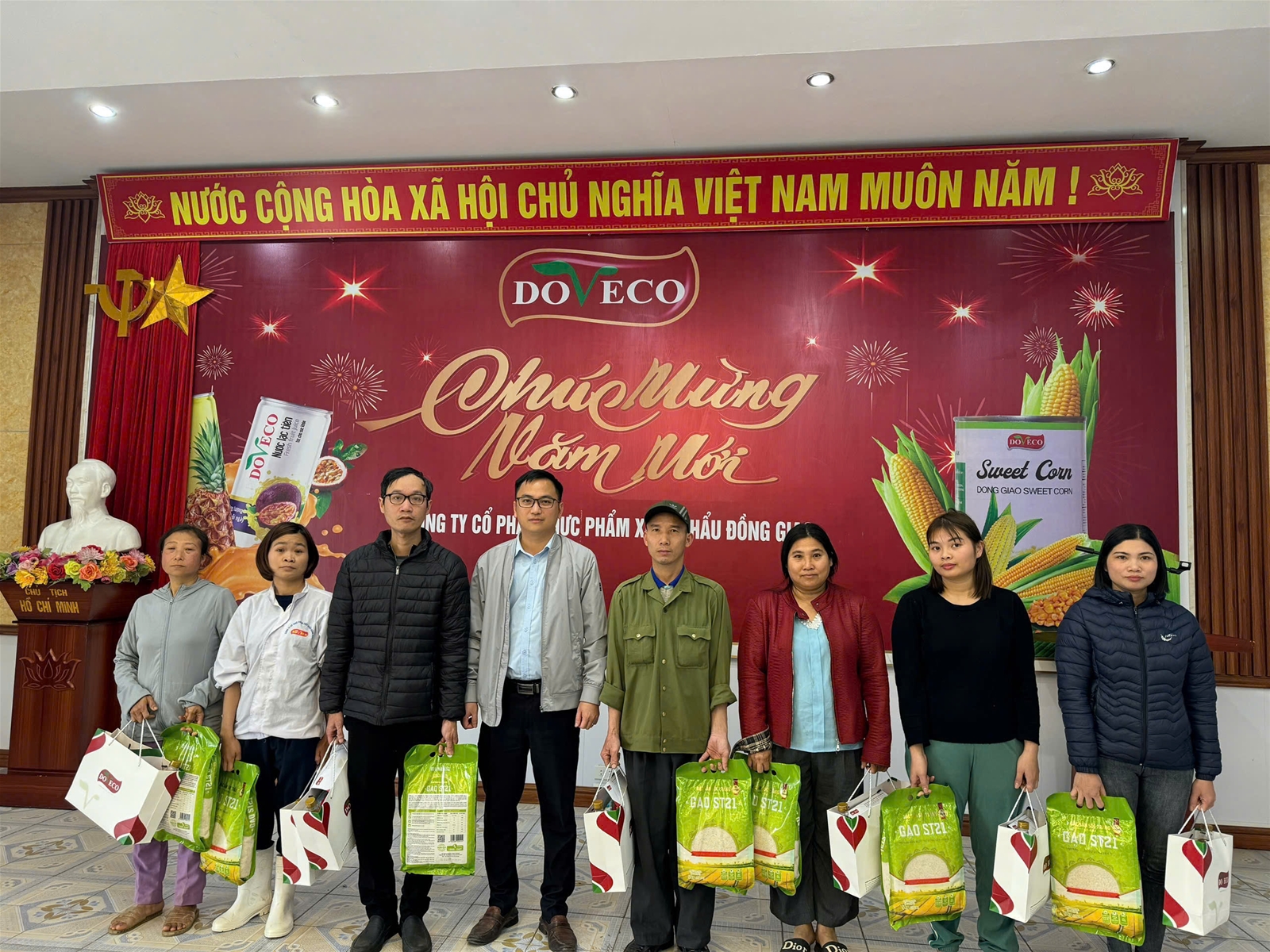 Người nữ thủ lĩnh tận tâm với công đoàn và sản xuất