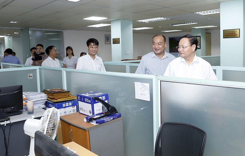 Thứ trưởng Bộ TN&MT Lê Minh Ngân thăm và làm việc với cơ quan truyền thông của Bộ TN&MT