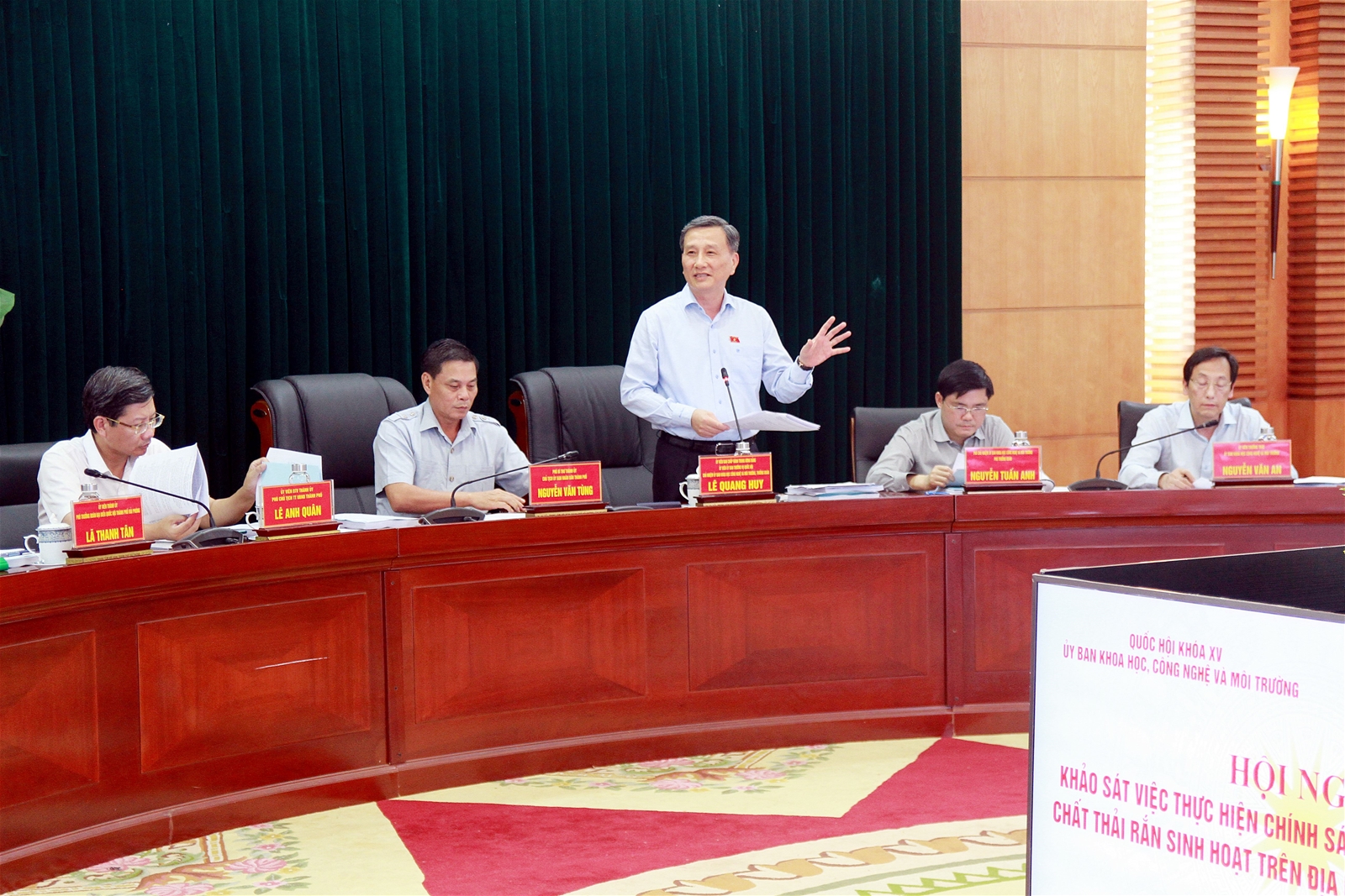 Chủ nhiệm Uỷ ban Khoa học, Công nghệ và Môi trường Quốc hội Lê Quang Huy, Trưởng đoàn khảo sát tại Hải Phòng