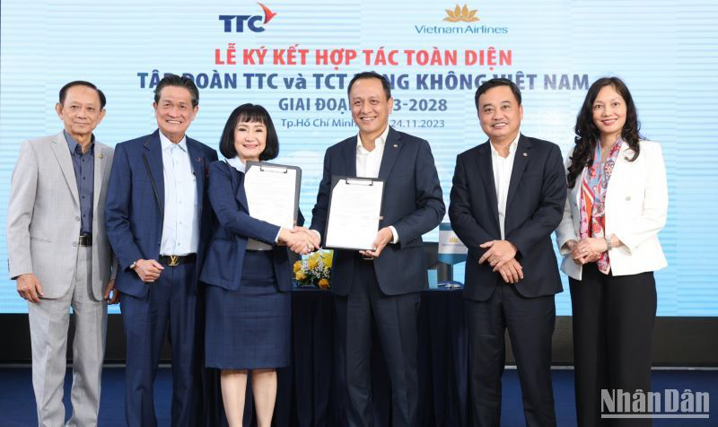 Vietnam Airlines và TTC hợp tác phát triển hoạt động kinh doanh