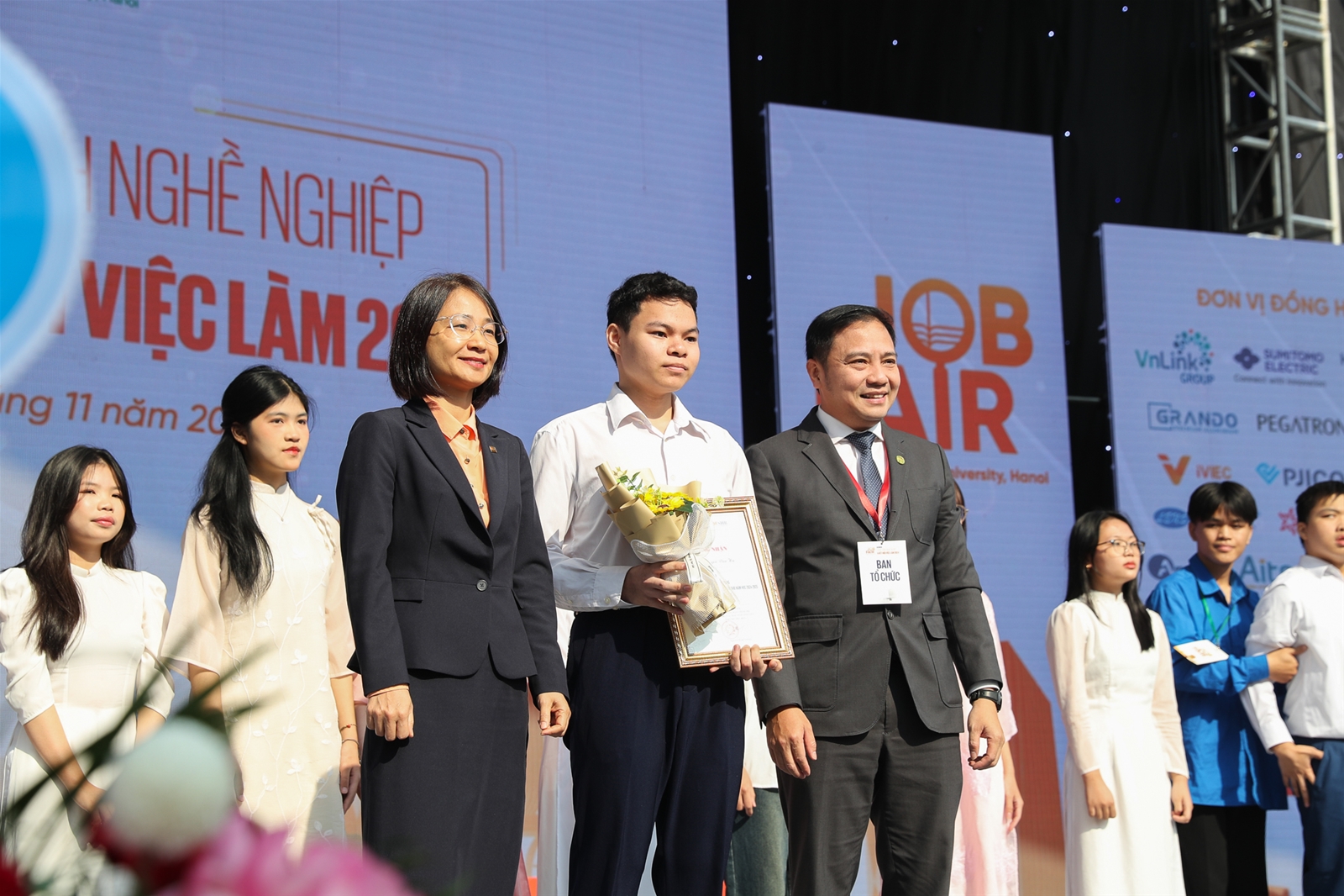 Đại học Quốc gia Hà Nội tổ chức Ngày hội “Hành trình nghề nghiệp và Kết nối việc làm” năm 2024