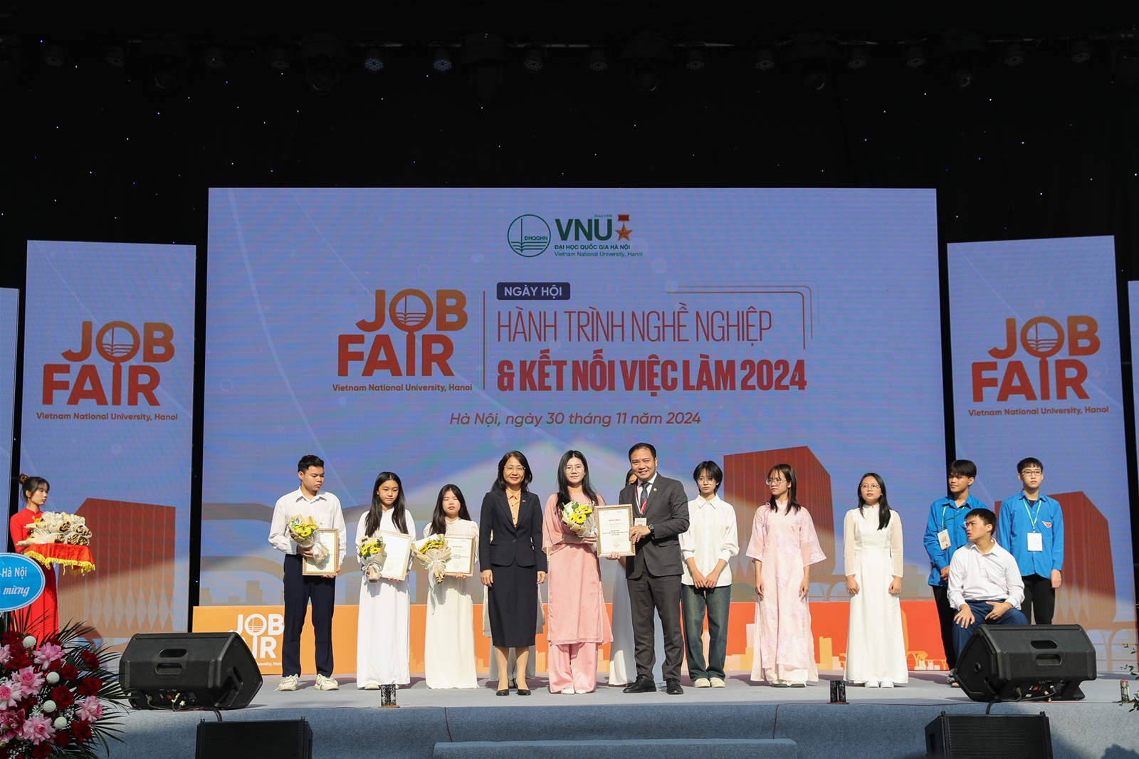 Đại học Quốc gia Hà Nội tổ chức Ngày hội “Hành trình nghề nghiệp và Kết nối việc làm” năm 2024
