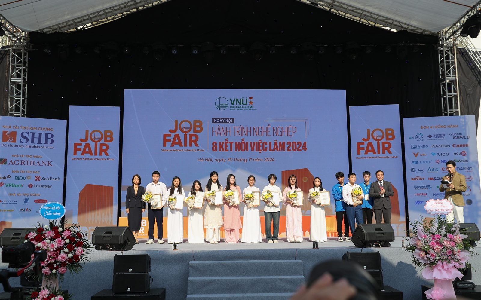 Đại học Quốc gia Hà Nội tổ chức Ngày hội “Hành trình nghề nghiệp và Kết nối việc làm” năm 2024