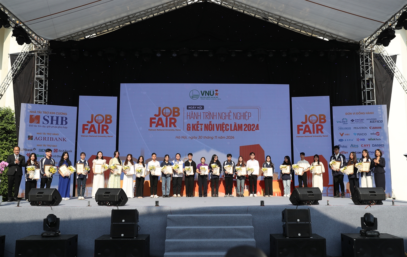 Đại học Quốc gia Hà Nội tổ chức Ngày hội “Hành trình nghề nghiệp và Kết nối việc làm” năm 2024