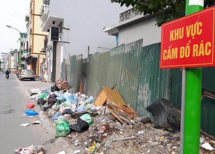 Thải rác thải trái quy định về bảo vệ môi trường  và các mức phạt cụ thể