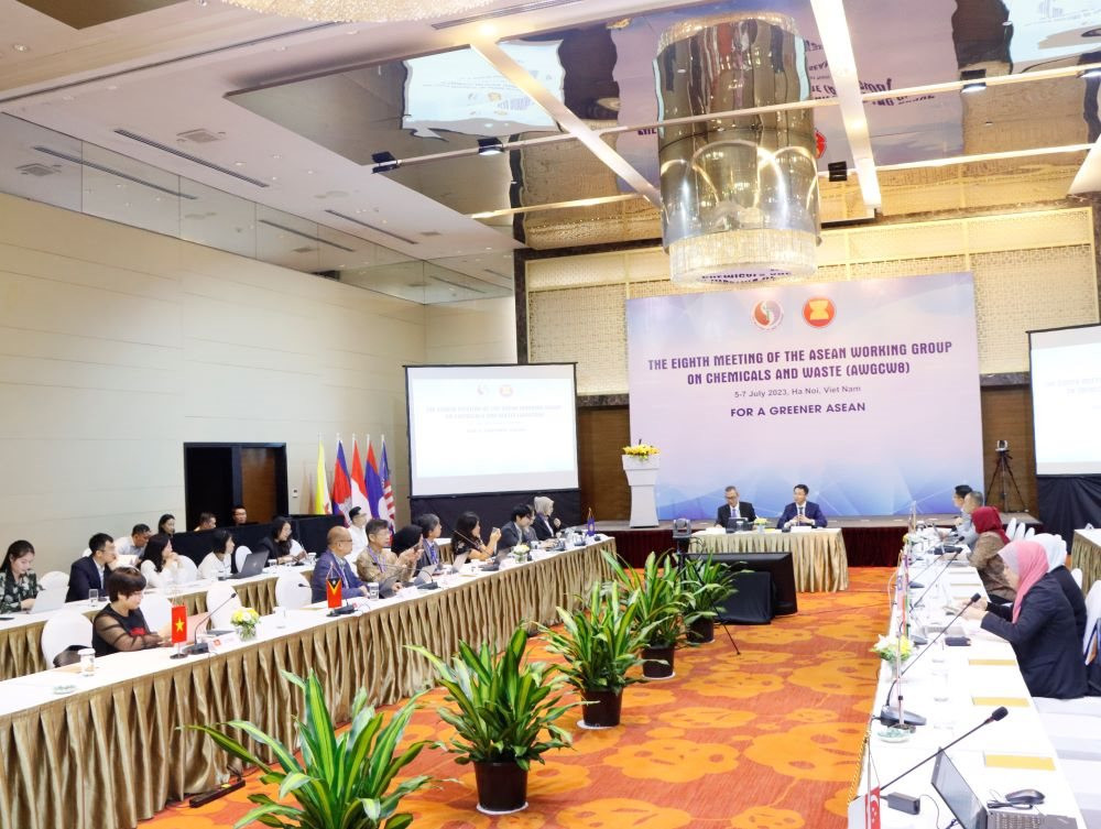 Tăng cường hợp tác ASEAN về quản lý hóa chất và chất thải nguy hại xuyên biên giới