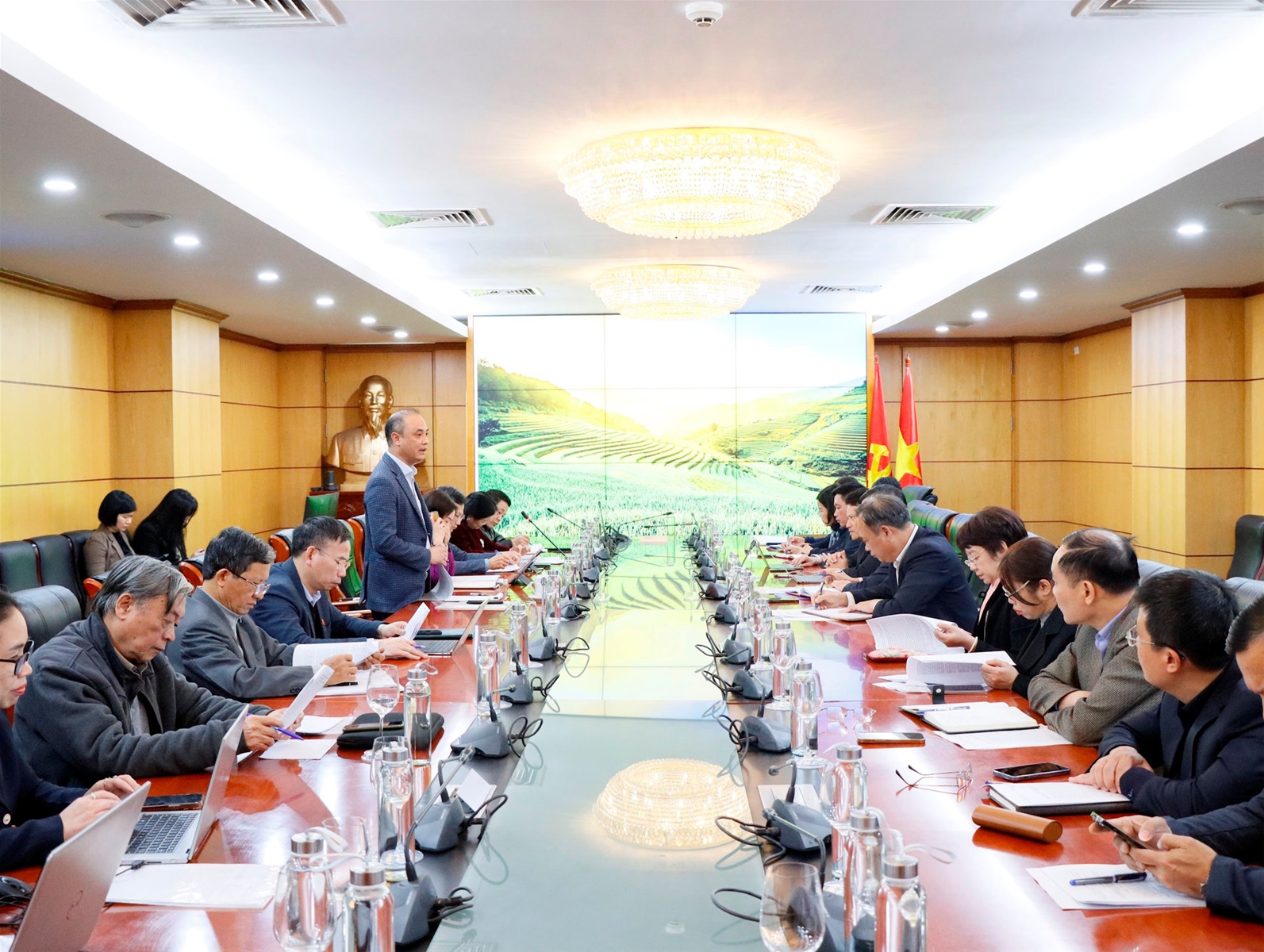 Khảo sát thẩm tra dự án Luật sửa đổi, bổ sung một số điều của Luật Tiêu chuẩn và quy chuẩn kỹ thuật