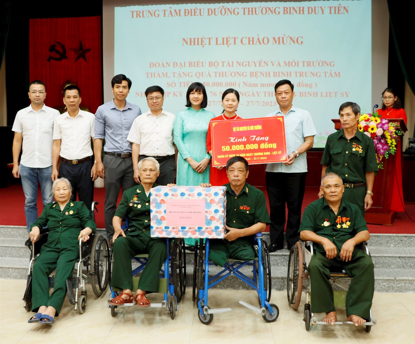 Công đoàn Bộ TN&MT thăm, tặng quà thương bệnh binh Trung tâm Điều dưỡng thương binh Duy Tiên, tỉnh Hà Nam