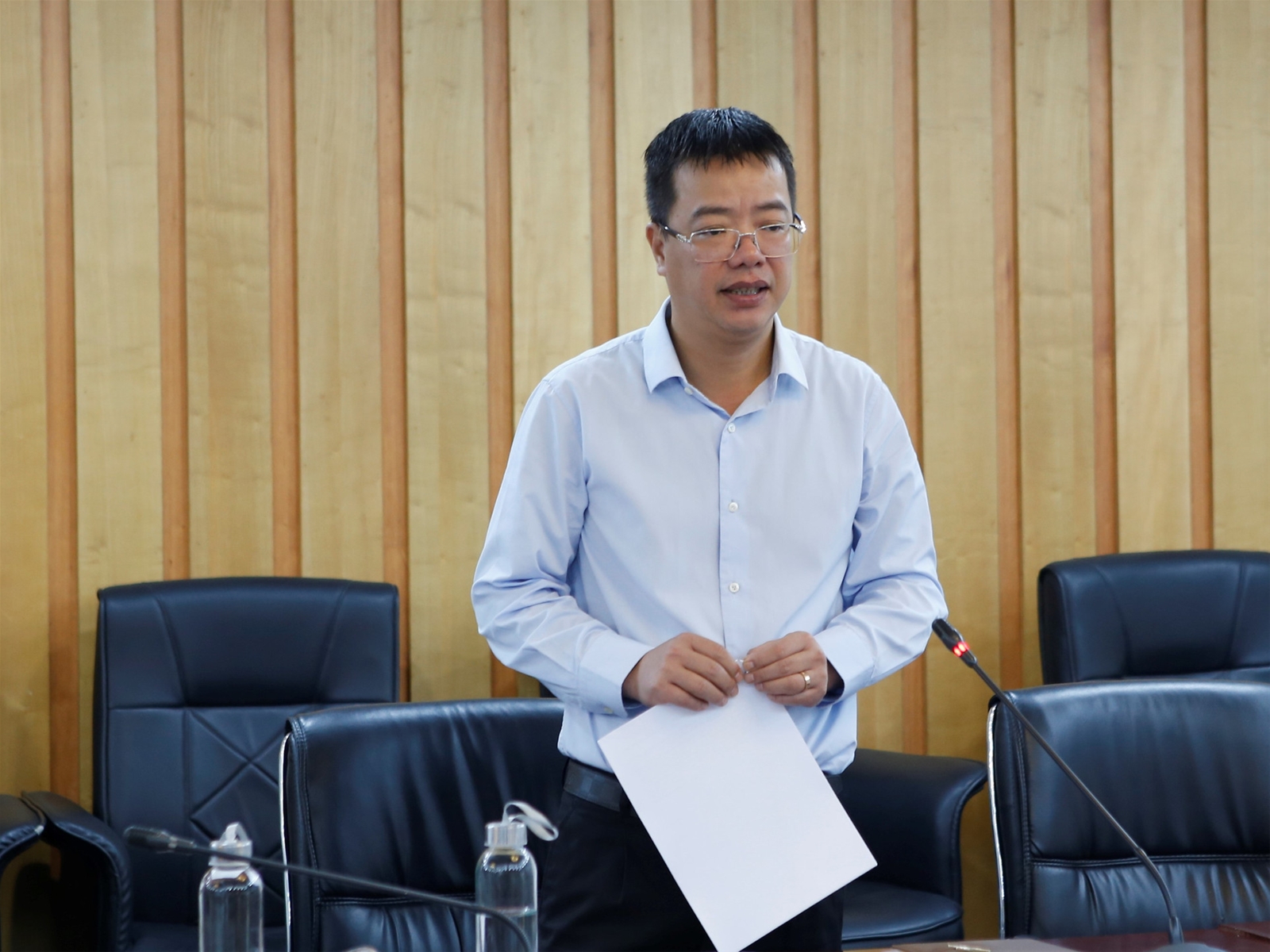 Khẩn trương tiếp thu và hoàn thiện dự thảo Luật Tài nguyên nước (sửa đổi)