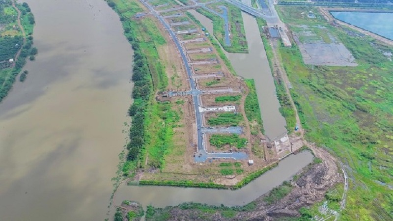 Giao dịch đất nền TPHCM và vùng phụ cận giảm một nửa