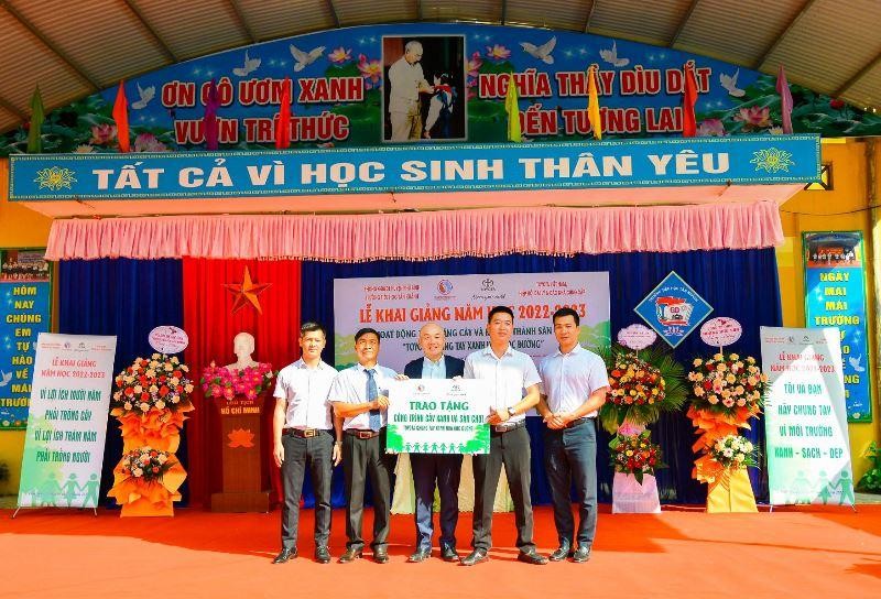 Chính thức khởi động chương trình “Xanh hóa học đường”