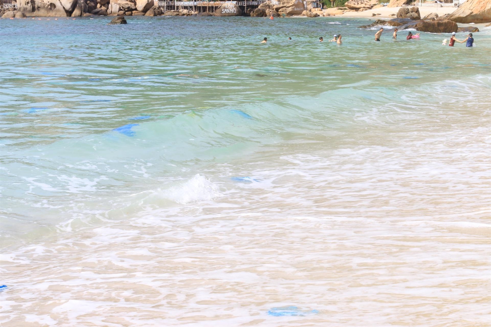 Chung tay giảm thiểu “ô nhiễm trắng” đại dương