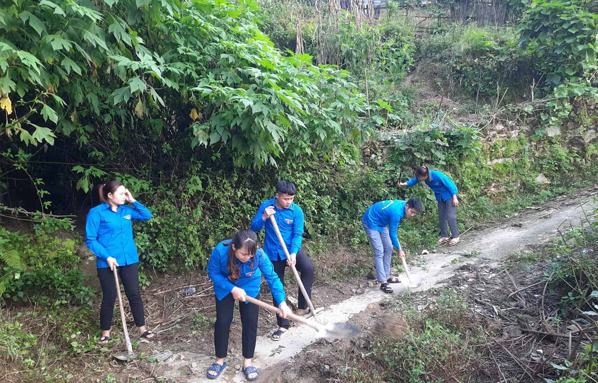 Đồng thuận chung tay bảo vệ môi trường huyện Phong Thổ -Lai Châu