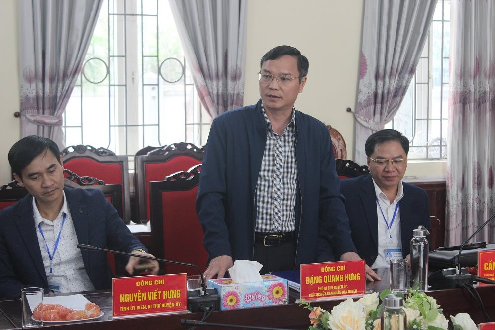 Cục Địa chất Việt Nam khảo sát khu vực có khoáng sản than tại Phù Yên (Sơn La)