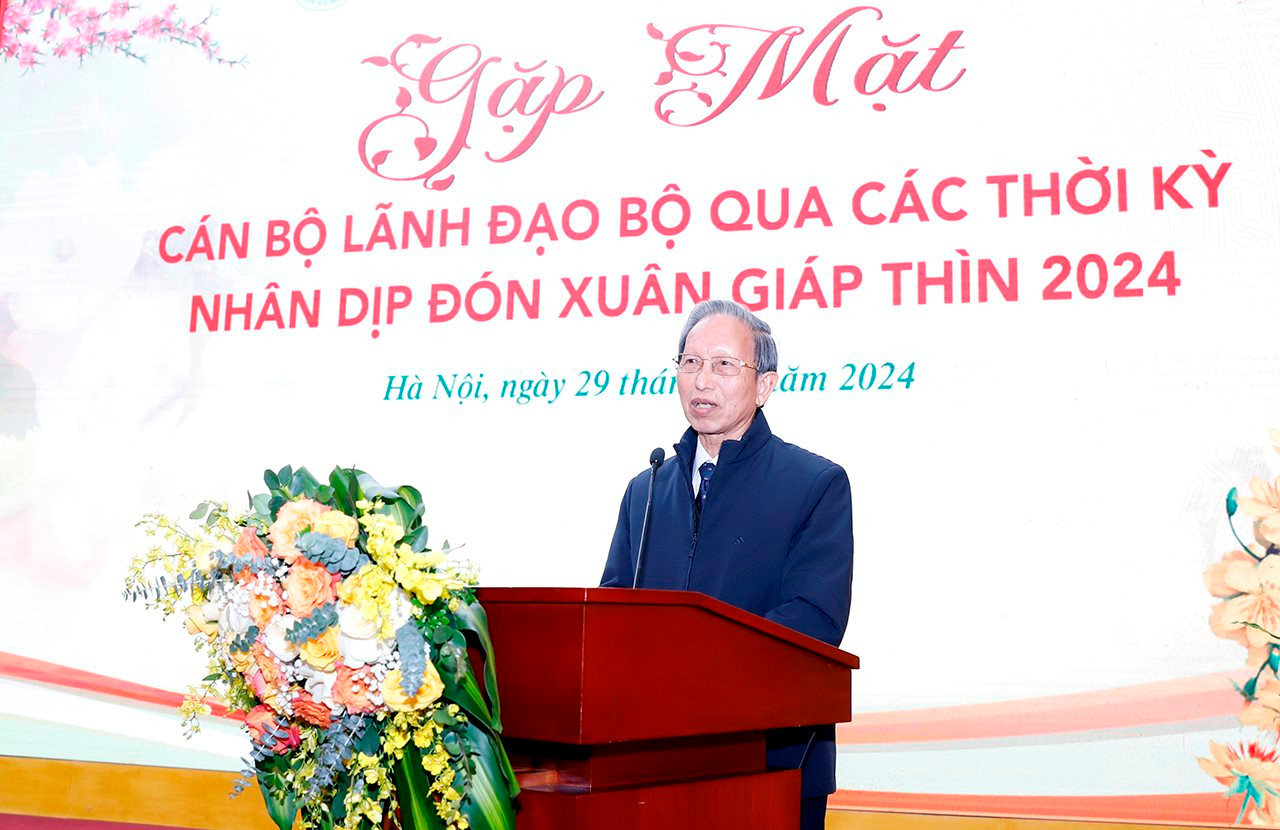 Bộ Tài nguyên và Môi trường gặp mặt cán bộ lãnh đạo qua các thời kỳ nhân dịp đón Xuân Giáp Thìn 2024