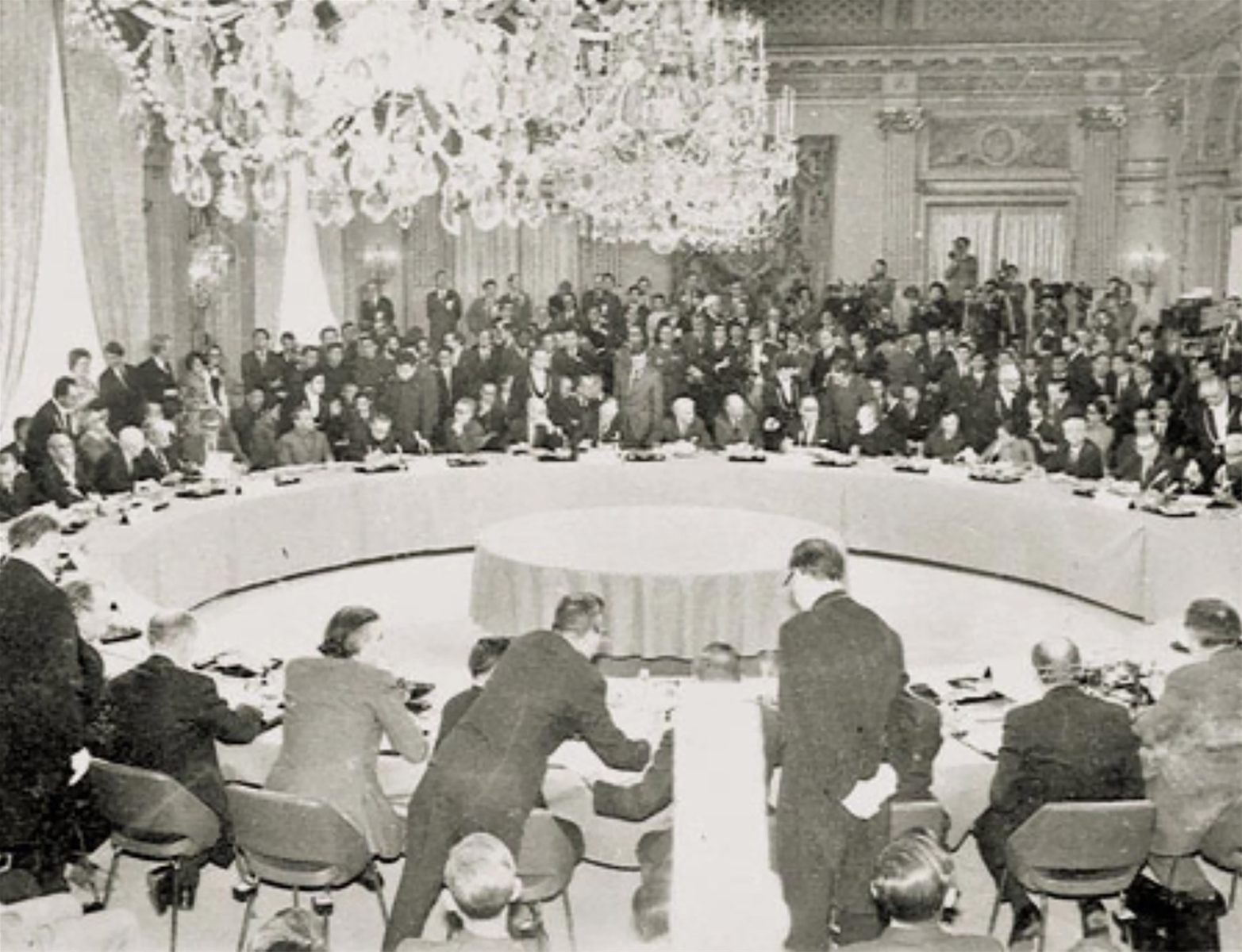 Hiệp định Paris - Chấm dứt chiến tranh lập lại hòa bình