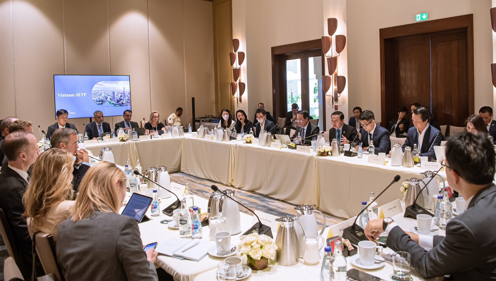 Tìm giải pháp thu hút tài chính hỗ trợ Việt Nam chuyển đổi năng lượng, thích ứng với biến đổi khí hậu