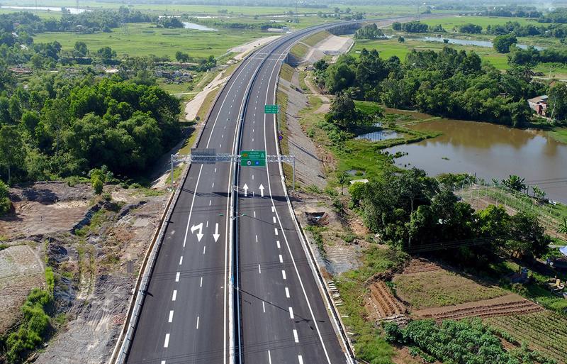 Sớm nâng cấp các tuyến đường bộ cao tốc đã được đầu tư, khai thác