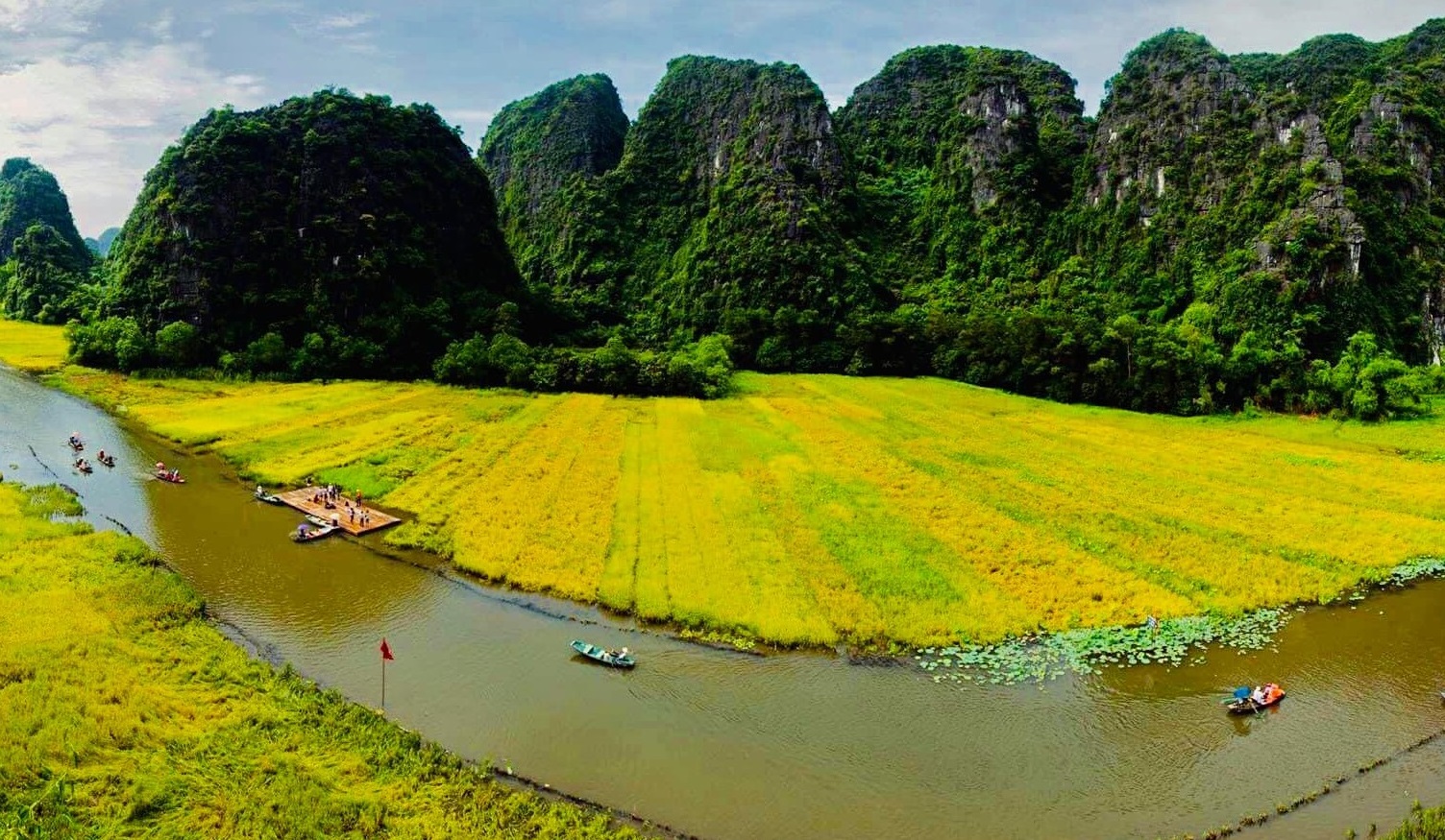 Ninh Bình dự kiến chuyển đổi hơn 1.269 ha đất các loại để thực hiện 284 dự án trong năm 2025.