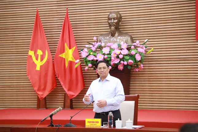 Thủ tướng Chính phủ Phạm Minh Chính khảo sát một số dự án trọng điểm tại Nghệ An