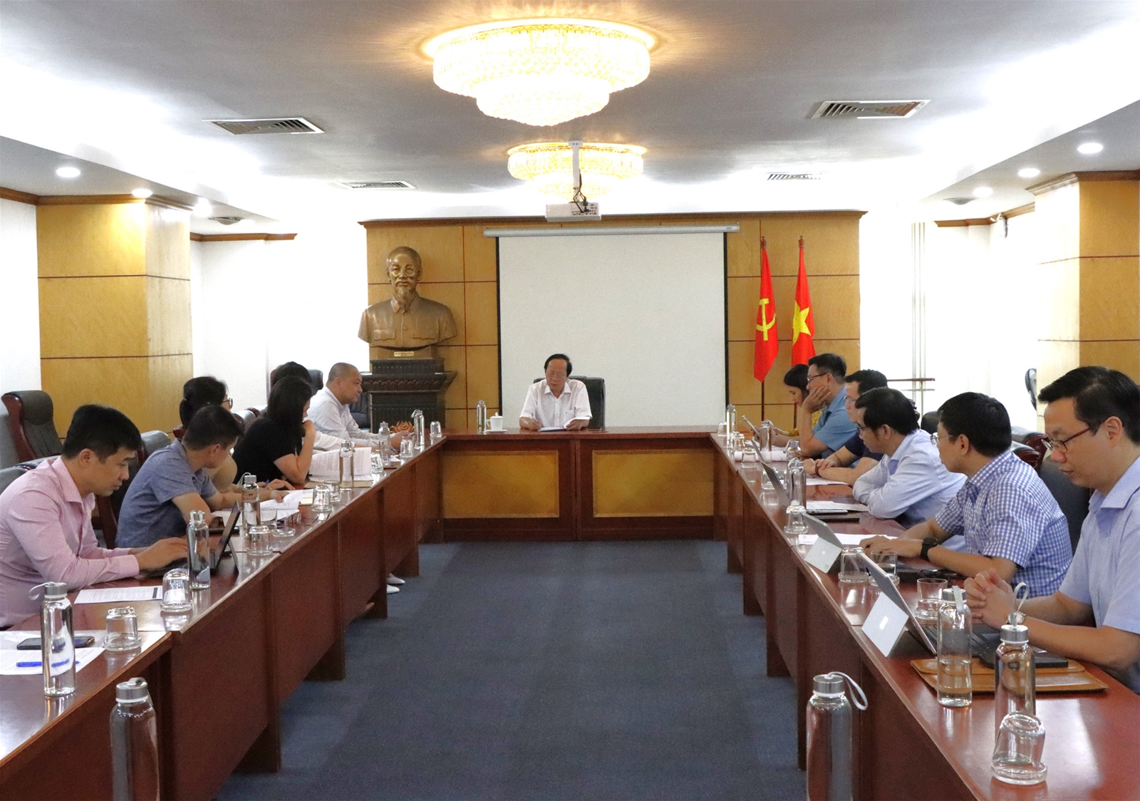 Đẩy mạnh các hoạt động chống rác thải nhựa nhân Tháng hành động vì môi trường