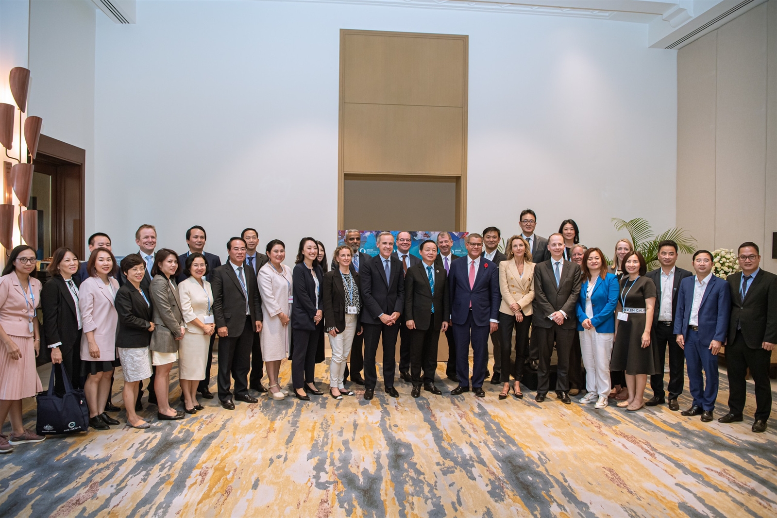 Tìm giải pháp thu hút tài chính hỗ trợ Việt Nam chuyển đổi năng lượng, thích ứng với biến đổi khí hậu