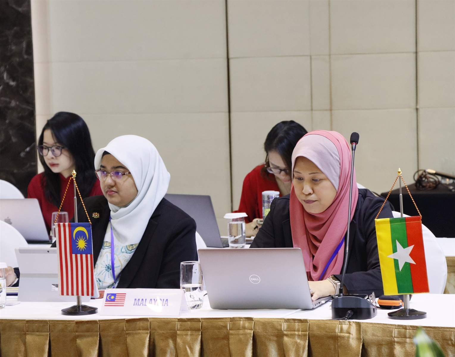 Tăng cường hợp tác ASEAN về quản lý hóa chất và chất thải nguy hại xuyên biên giới