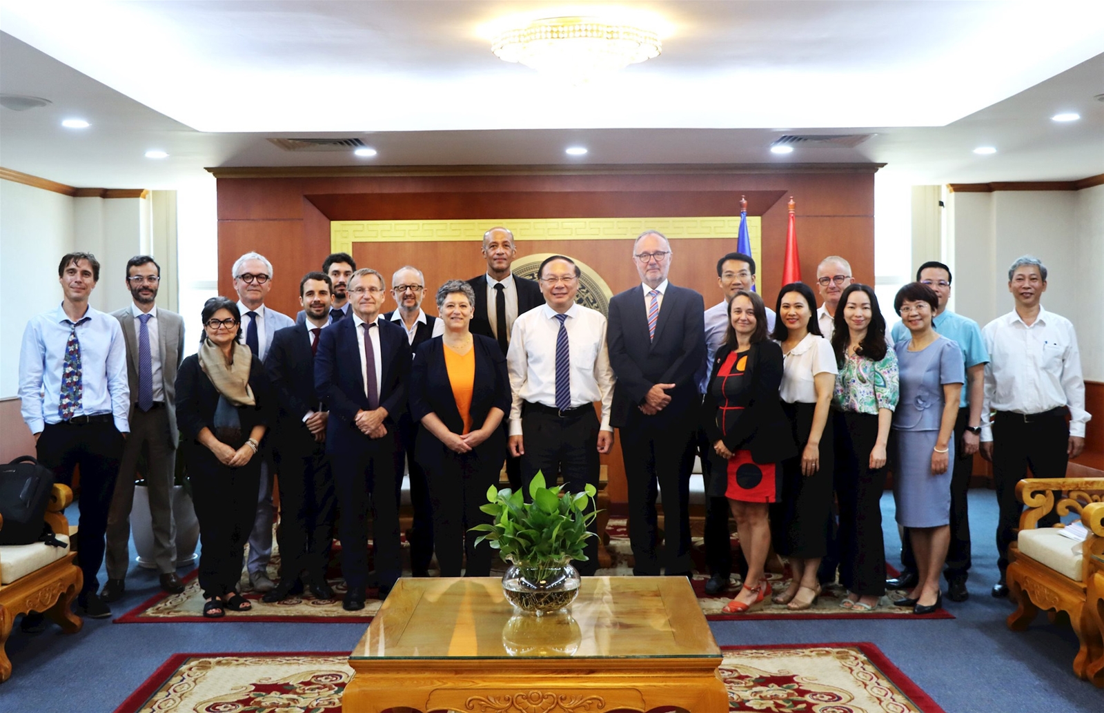 Việt Nam - Pháp: Tăng cường hợp tác nghiên cứu khoa học về tài nguyên môi trường