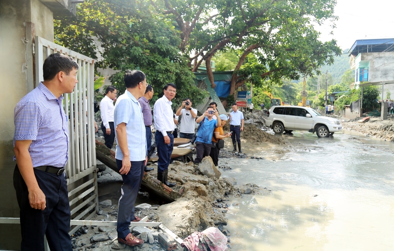 Bí Thư Tỉnh ủy tỉnh Lào Cai kiểm tra công tác khắc phục sự cố hồ đập tại xã Tả Phời